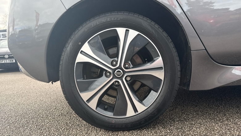 Nissan LEAF 160kW e+ N-Connecta 62kWh 5dr Auto Electric Hatchback